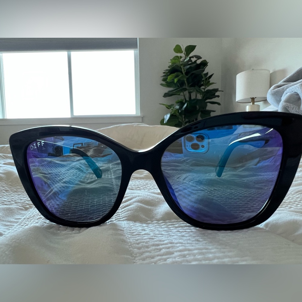 DIFF eyewear Polarized Sunglasses